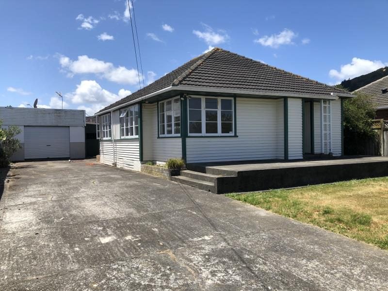 43 Guthrie Street, Waterloo, Lower Hutt - Carousel 1