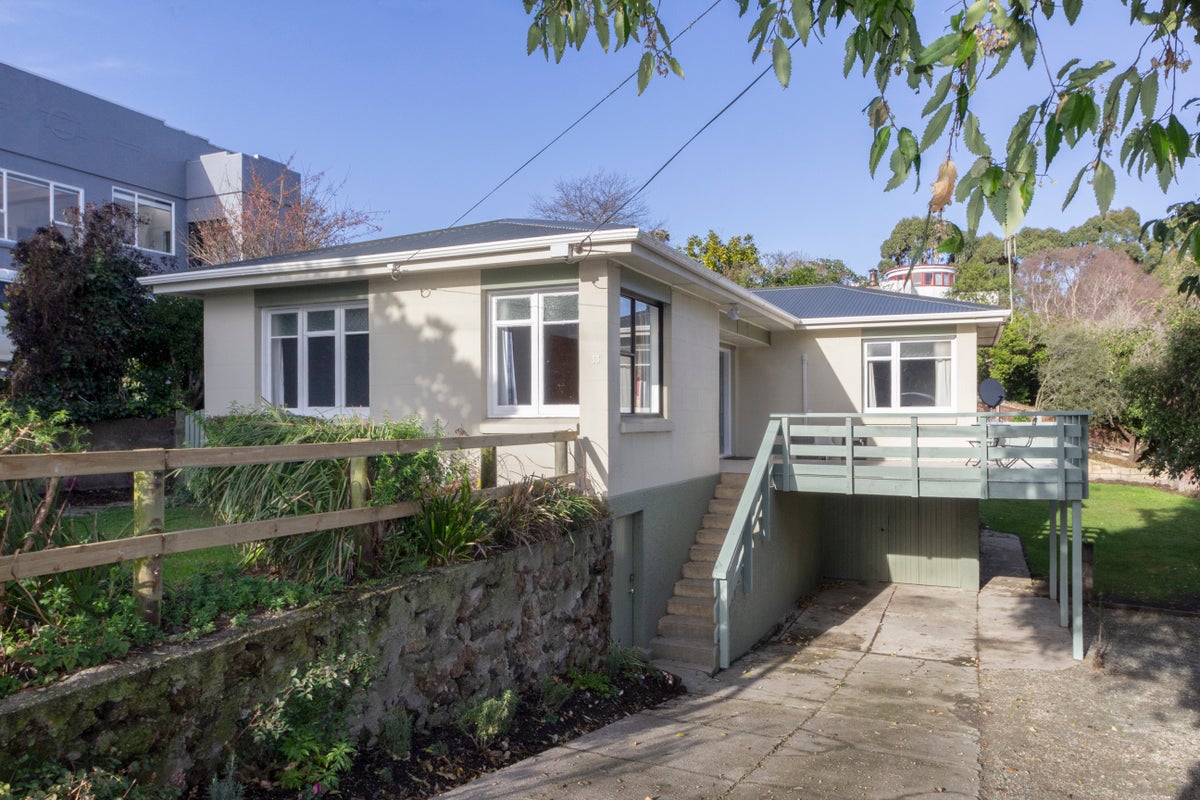 33 Tamar Street, South Hill, Oamaru - Carousel 1