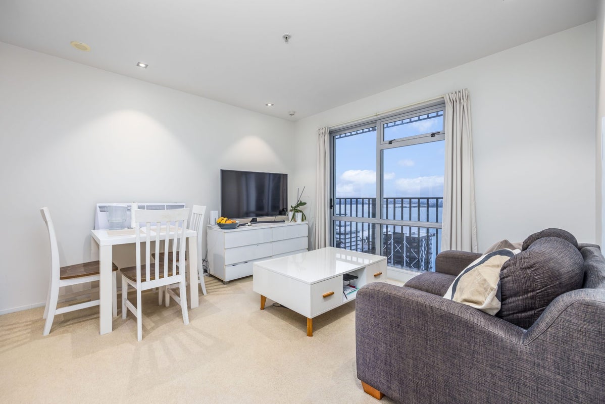 21B/16 Gore Street, Auckland Central, Auckland - Carousel 1