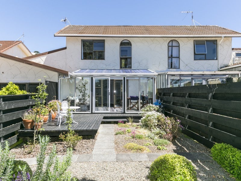 12 Te Kiteroa Gr, Churton Park, Wellington - Carousel 1