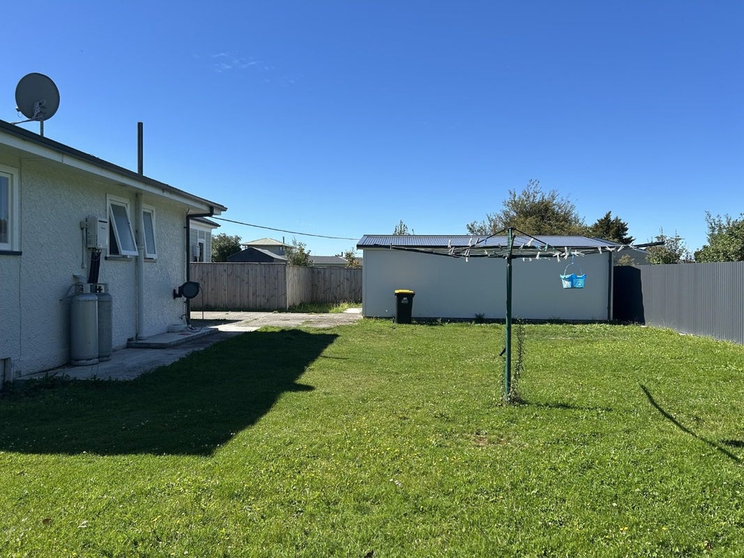 213 West Street, Greytown - Carousel 9