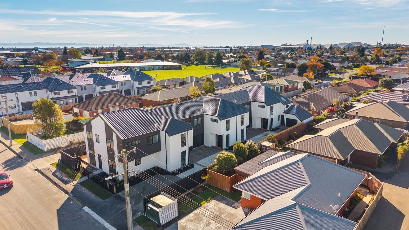 2/51 Amyes Road, Hornby, Christchurch - Carousel 1