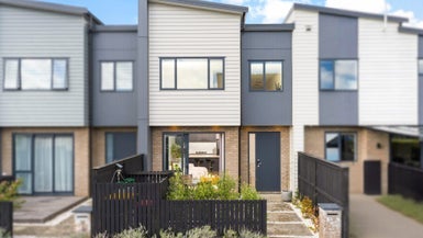 32A Skua Road, Hobsonville, Auckland - Carousel 1