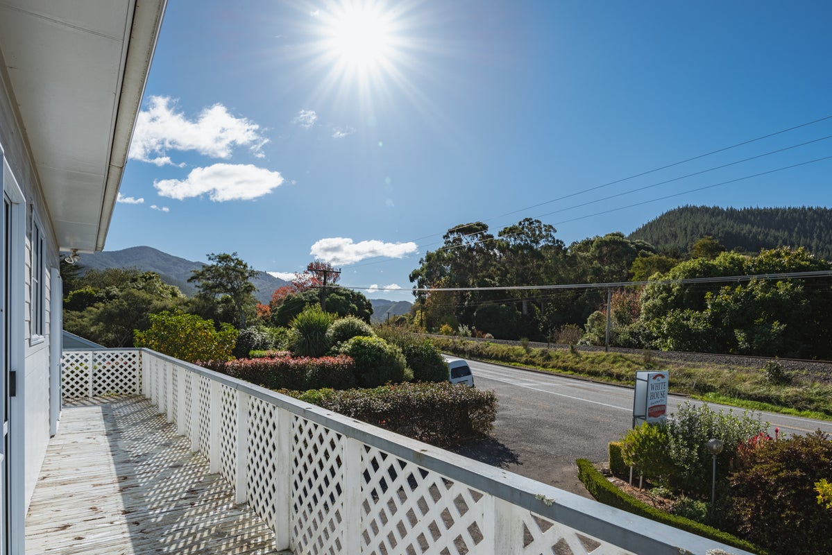 1866 State Highway 1, Tuamarina, Blenheim - Carousel 1