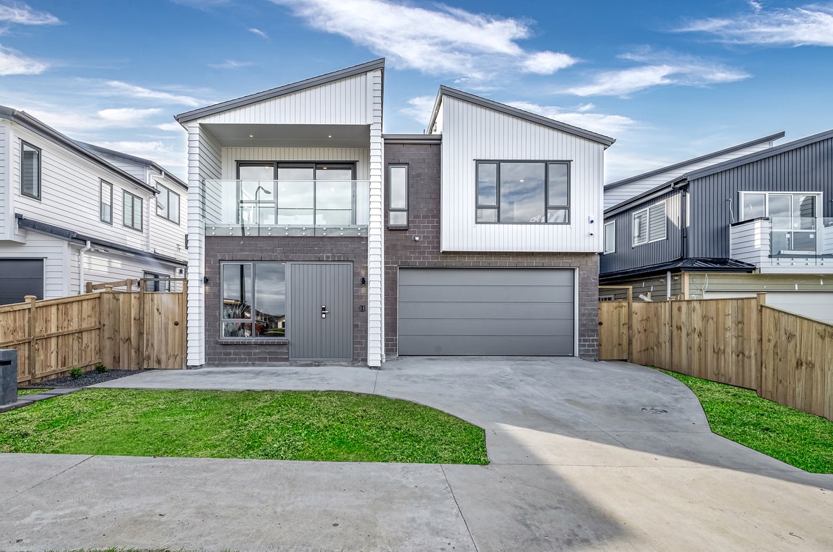 4 Whakahoki Road, Flat Bush, Auckland - Carousel 1