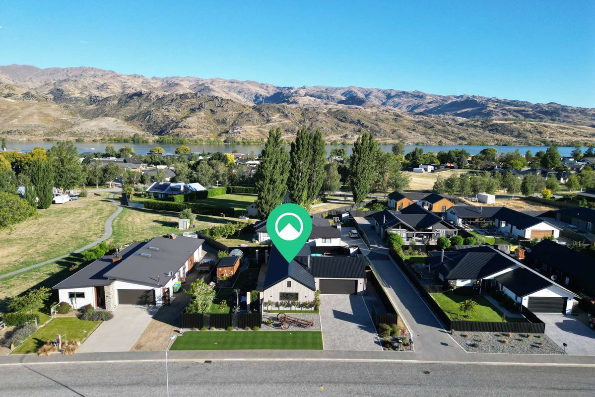 52 Stratford Drive, Mount Pisa, Cromwell - Carousel 1