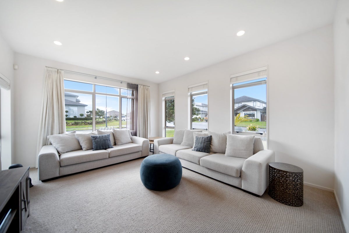 8 Allium Avenue, Karaka, Papakura - Carousel 2