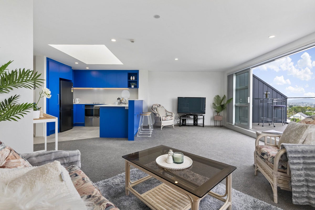 15/270 Onewa Road, Birkenhead, Auckland - Carousel 2