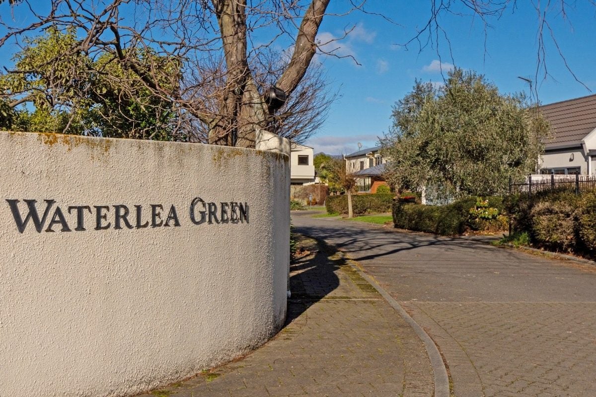 2 Waterlea Green, Mayfield, Blenheim - Carousel 10