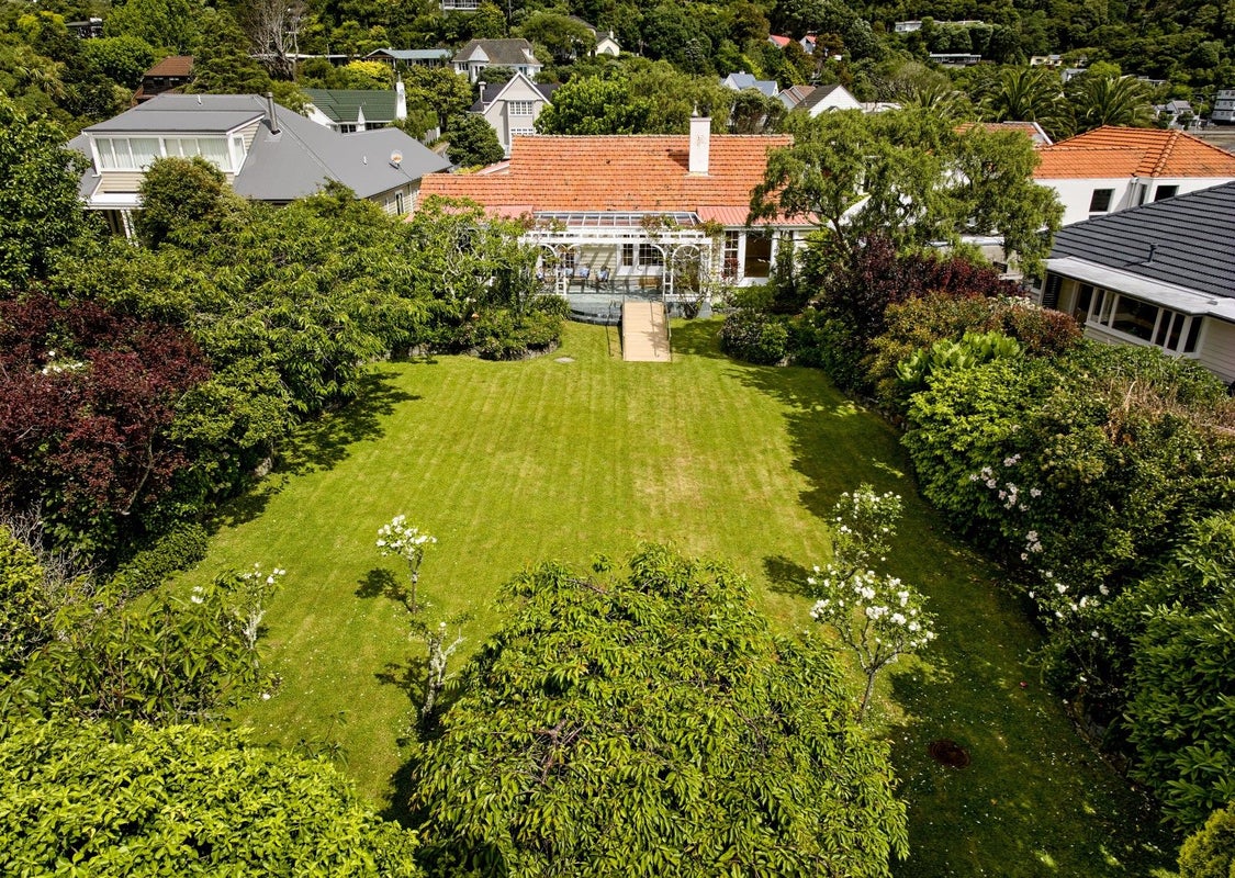 3 Cheviot Road, Lowry Bay, Lower Hutt - Carousel 2