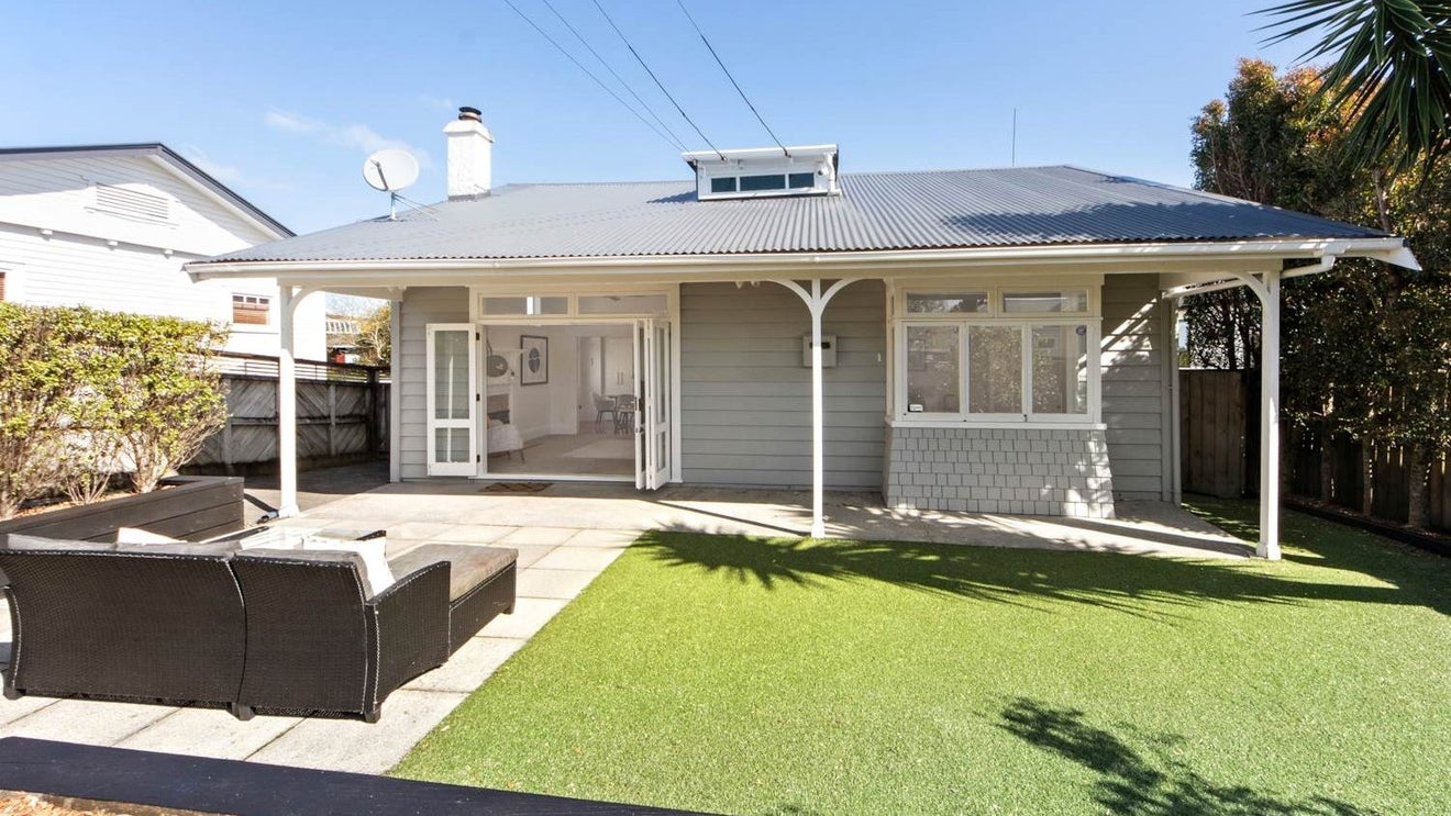 17 Henry Street, Avondale, Auckland - Carousel 1
