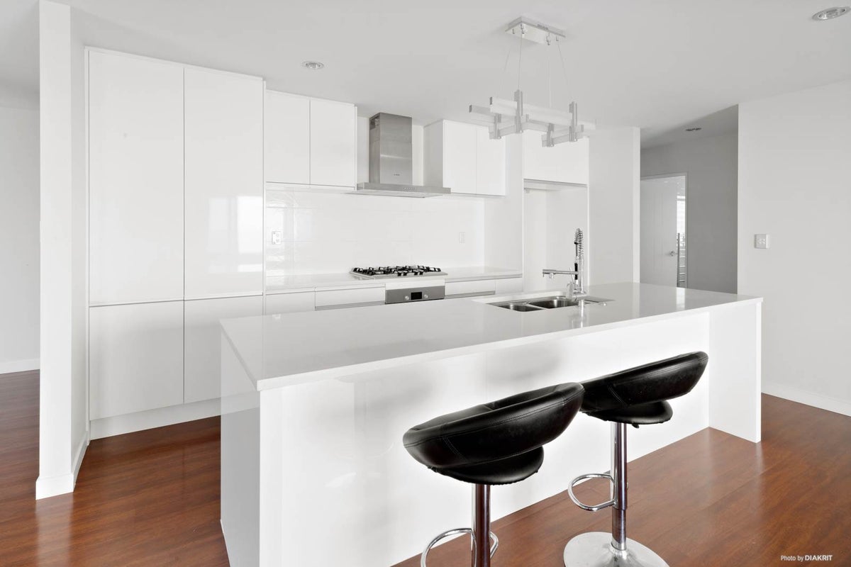 57 Sohlue Place, Oteha, Auckland - Carousel 2