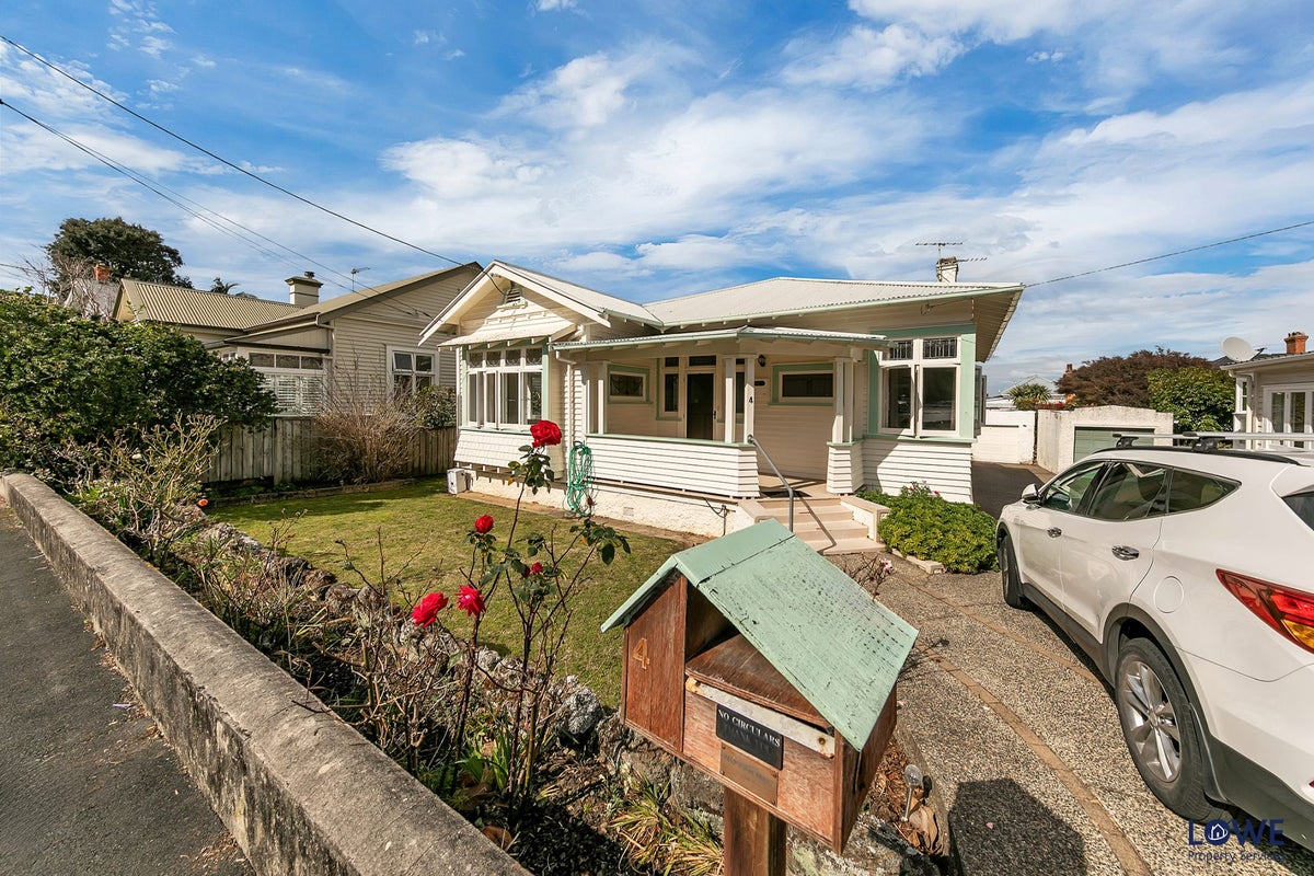 4 Rattray Street, Devonport, Auckland - Carousel 1