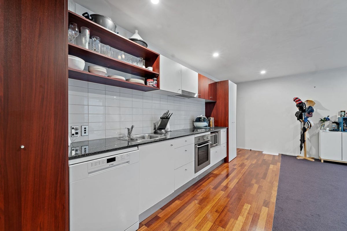 1D/2 Dickens Street, Grey Lynn, Auckland - Carousel 2