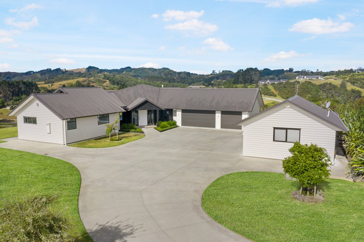 290 Whitford Park Rd, Whitford - Carousel 2