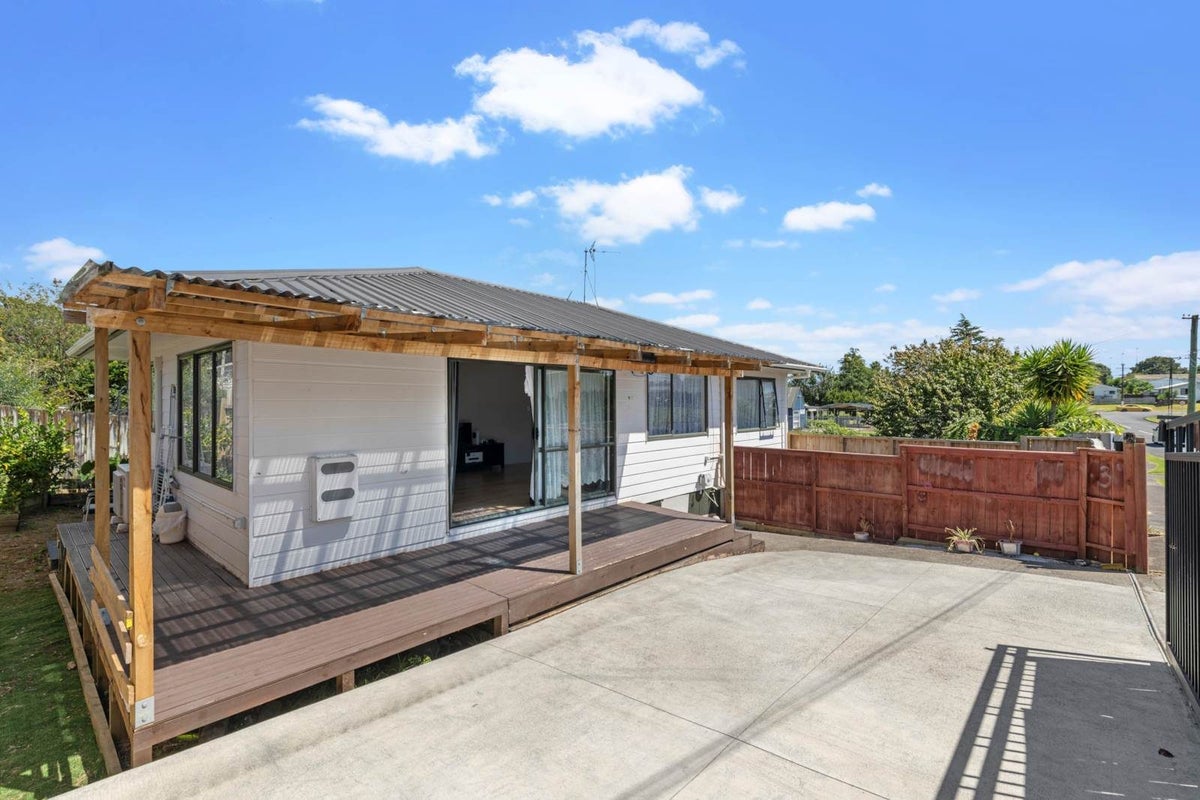 2/3 Kohiwi Road, Manurewa, Auckland - Carousel 2