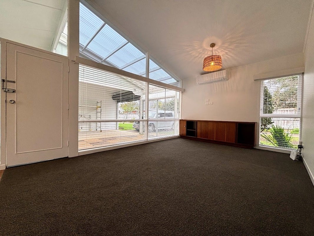 3/15 Mcintyre Road, Mangere Bridge, Auckland - Carousel 2