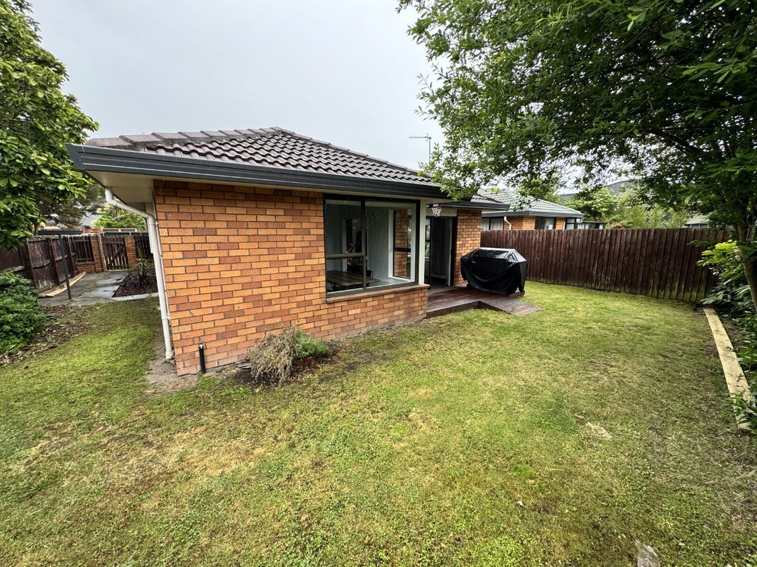 1/42 Briarmont Street, Avondale, Christchurch - Carousel 1