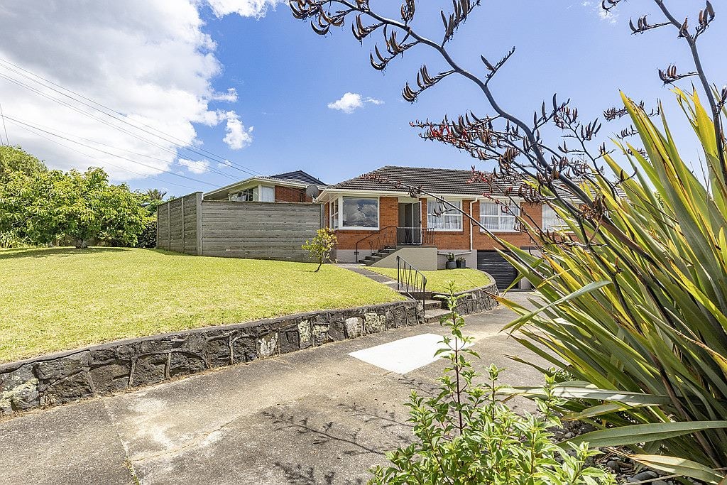 1/15 Currie Avenue, Mount Roskill, Auckland - Carousel 1