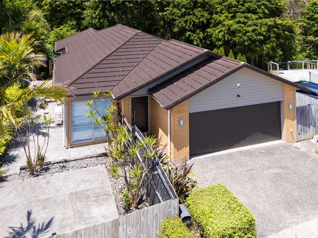 56A South Kensington Way, Henderson, Auckland - Carousel 1