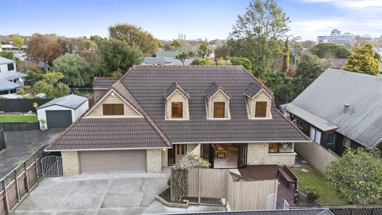 144 Victoria Avenue, Hokowhitu, Palmerston North - Carousel 1