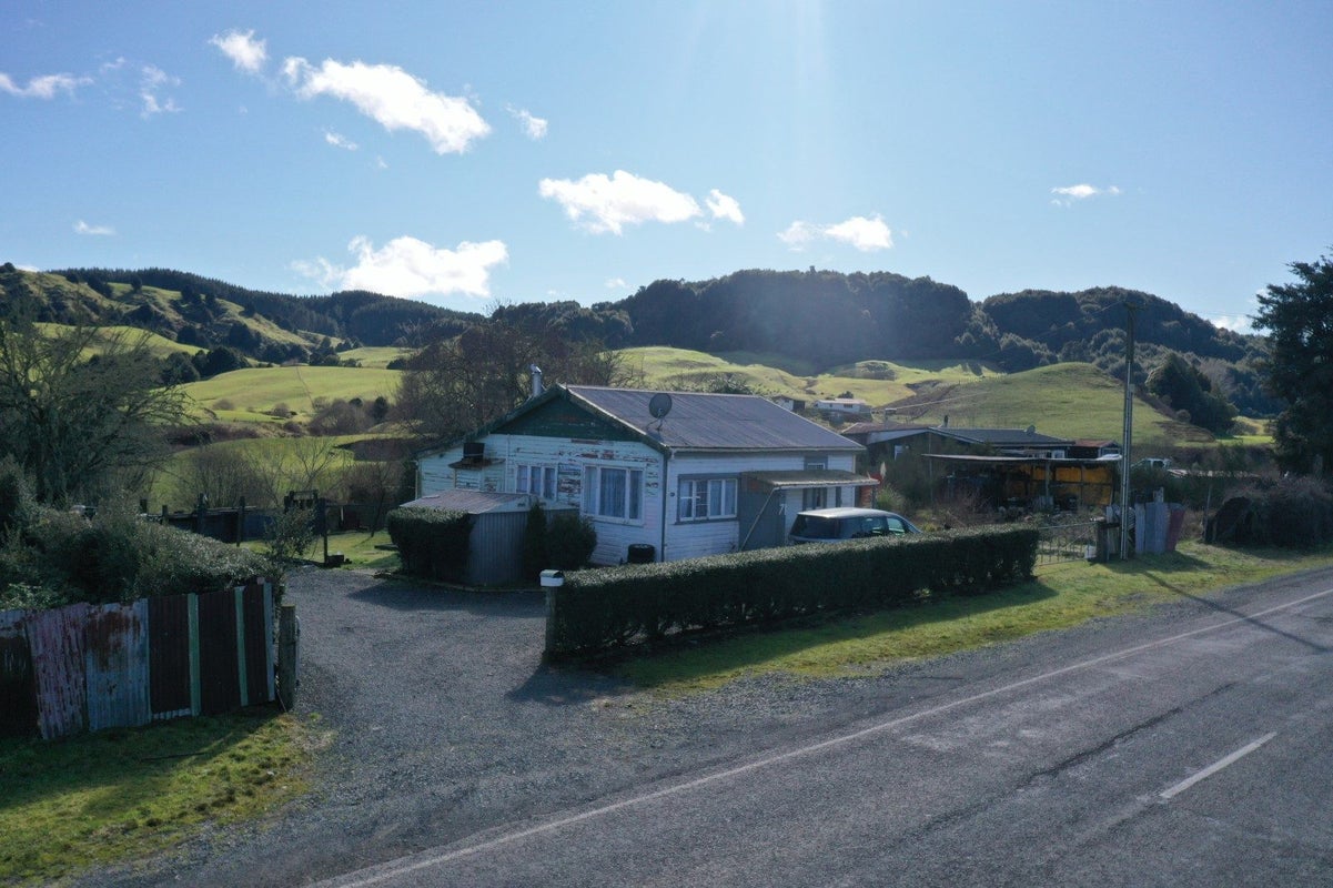 71 Ellis Road, Maniaiti / Benneydale, Te Kuiti - Carousel 2