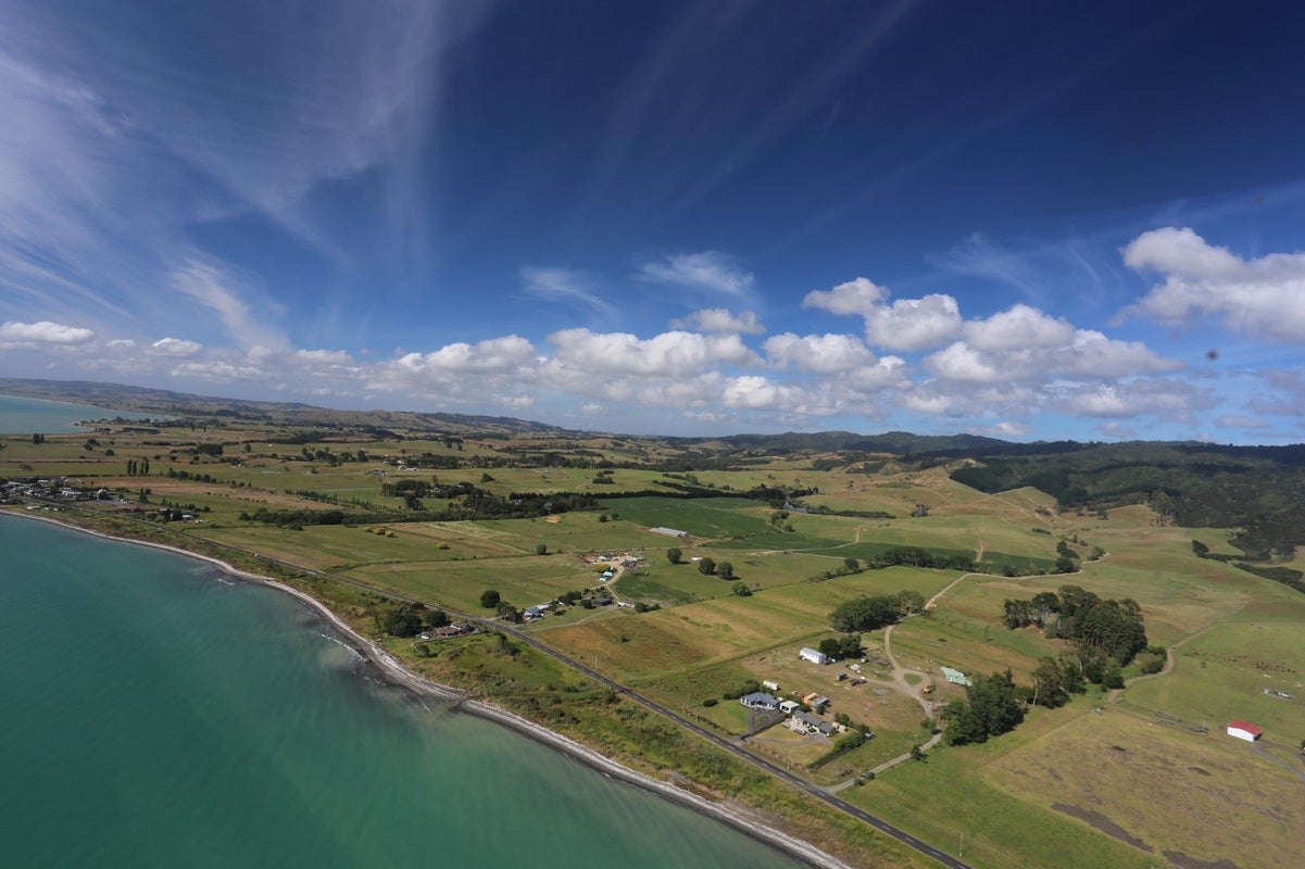1337 East Coast Road, Pokeno - Carousel 1