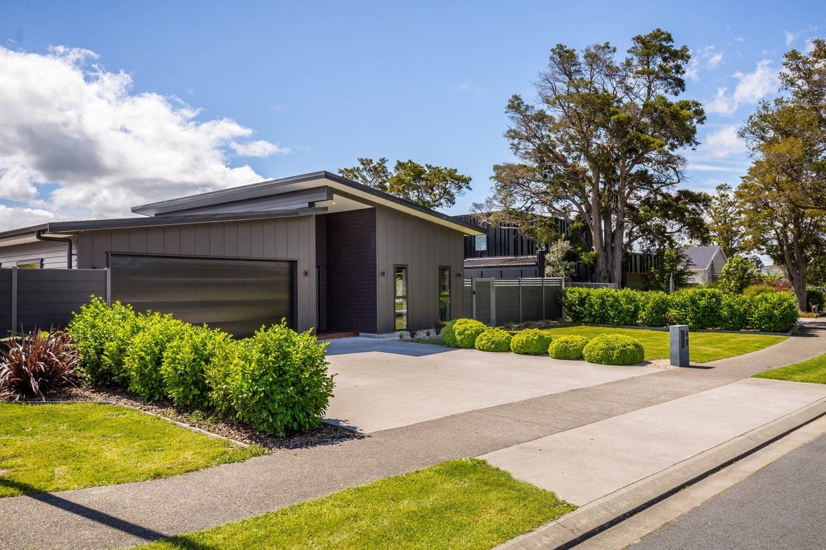 40 Marine Corps Drive, Solway, Masterton - Carousel 36