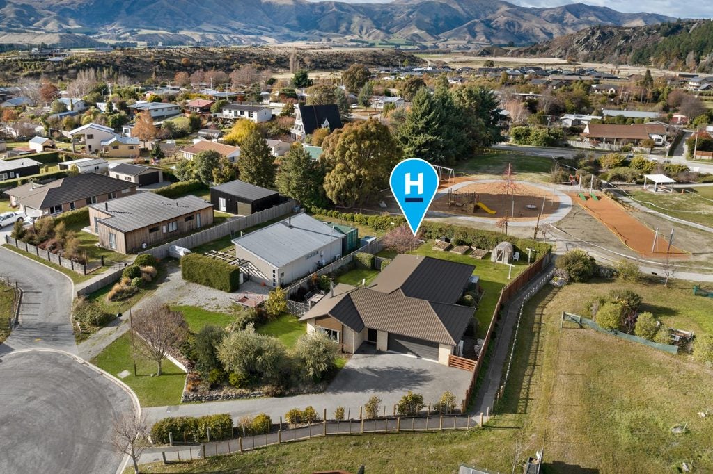 2 Alice Burn Drive, Cromwell - Carousel 1
