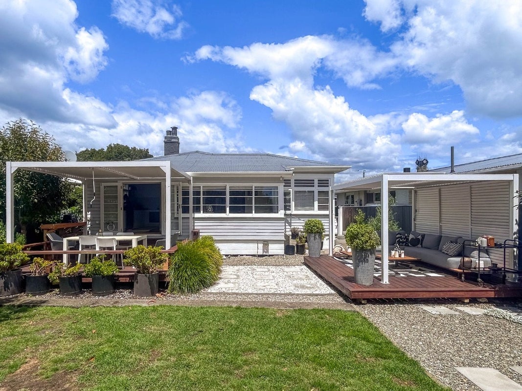 13 Grove Street, The Wood, Nelson - Carousel 15