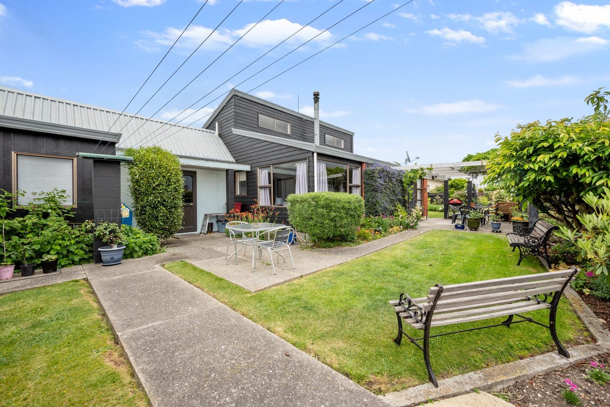 11 Totara Place, Redwoodtown, Blenheim - Carousel 2