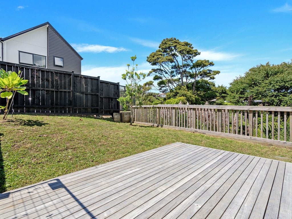 26 Kaimai Avenue, Massey, Auckland - Carousel 12