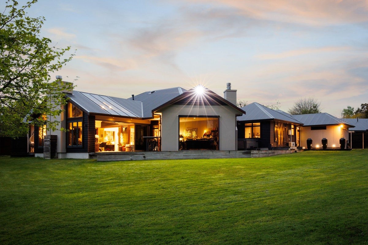 7 Titirangi Drive, Fitzherbert, Palmerston North, Manawatu / Whanganui - Carousel 2