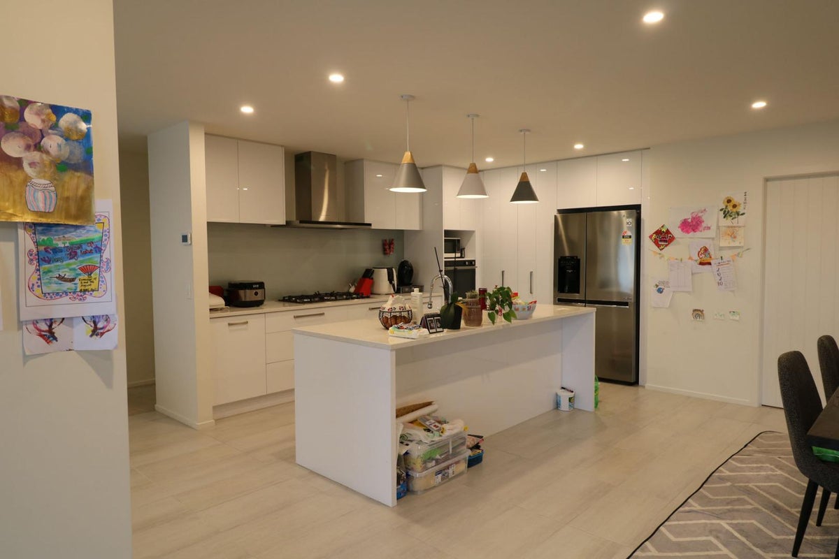 59 Red Beech Avenue, Woodridge, Wellington - Carousel 2