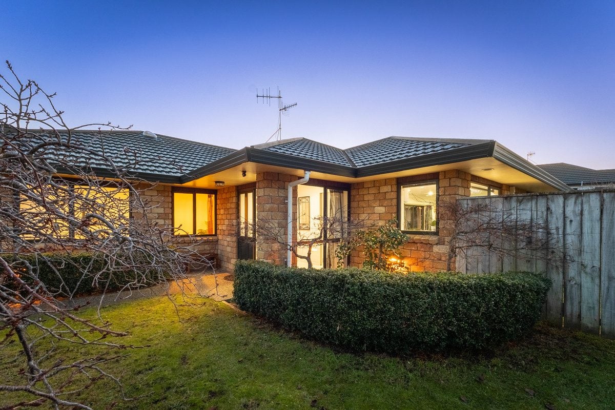 33 Consort Close, Paraparaumu Beach, Paraparaumu - Carousel 1