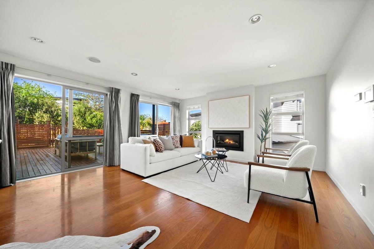 3 Remuremu Street, Long Bay, Auckland - Carousel 2