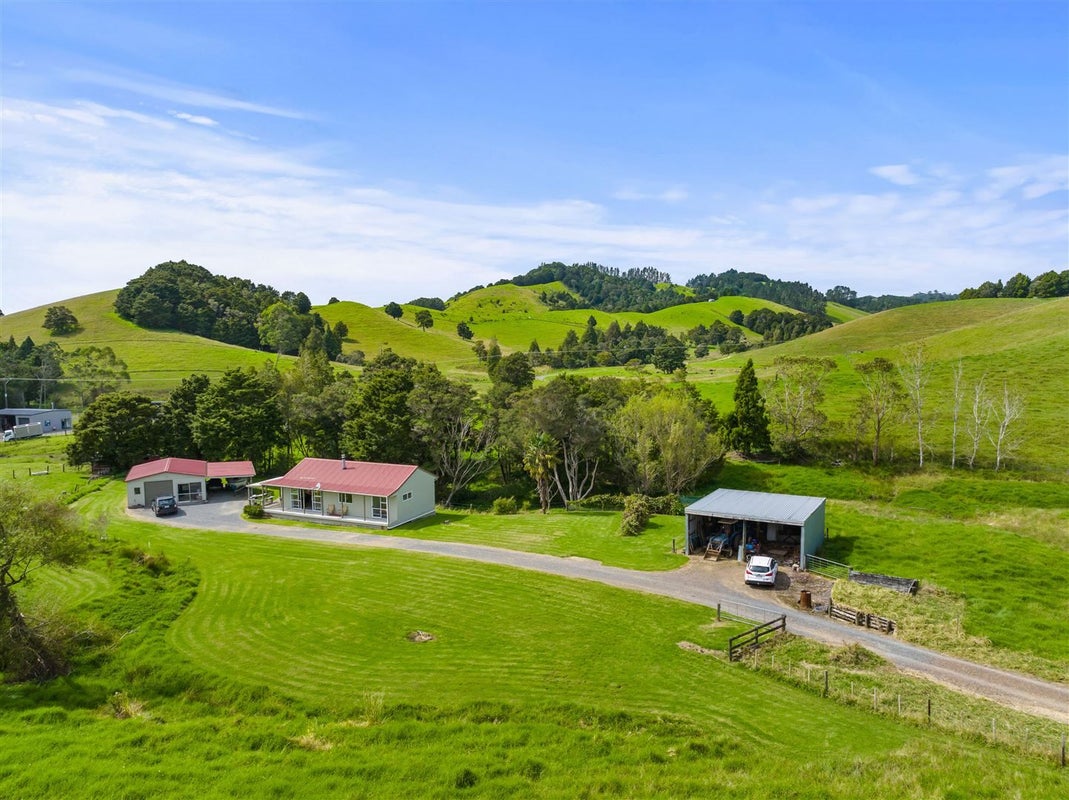 39 Dickson Road, Whangarei - Carousel 1
