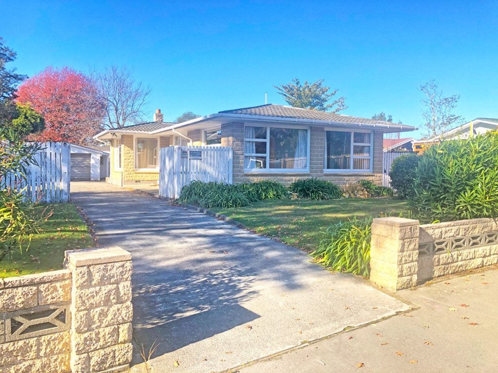 42 Glenharrow Avenue, Avonhead, Christchurch - Carousel 2