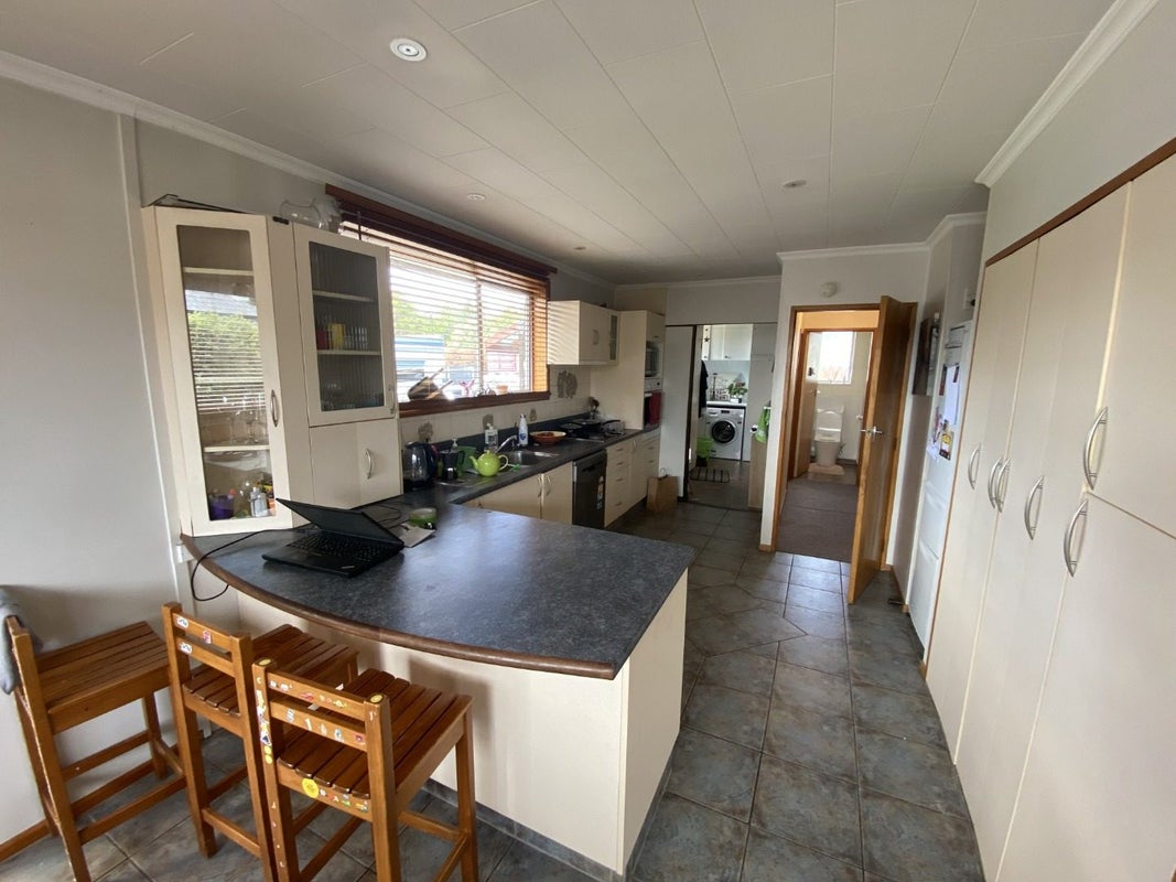 31 DELTA DRIVE, Waldronville, Dunedin - Carousel 2