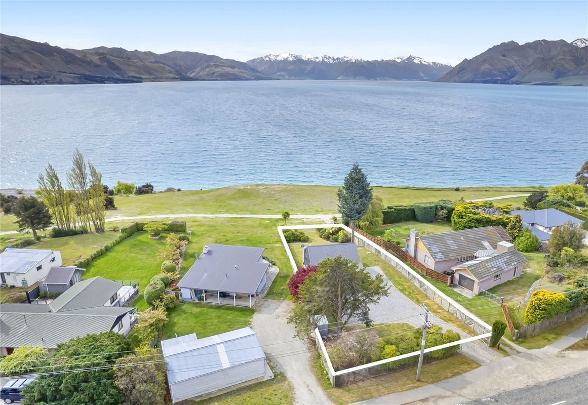 266 Lakeview Terrace, Wanaka - Carousel 2