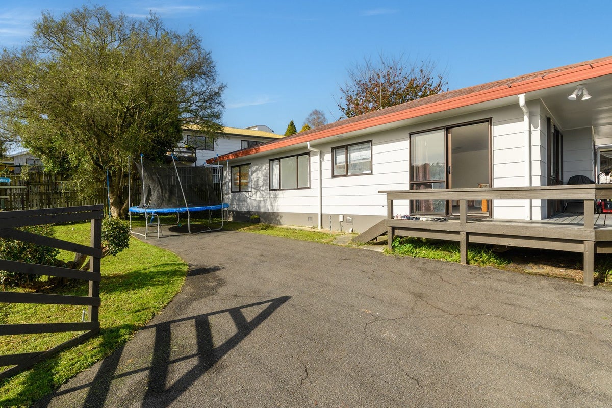 68 Jonathon Street, Brookfield, Tauranga - Carousel 1