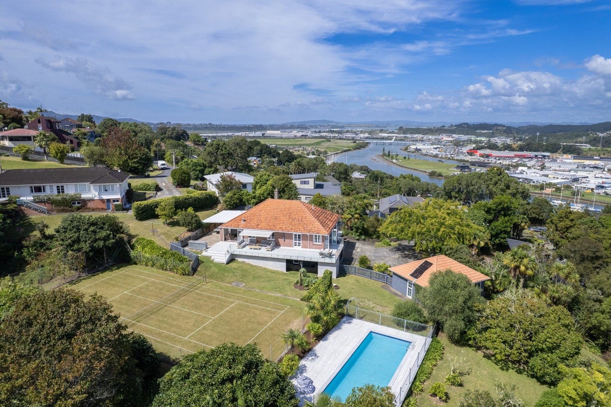 13 Punga Grove Avenue, Riverside, Whangarei - Carousel 41