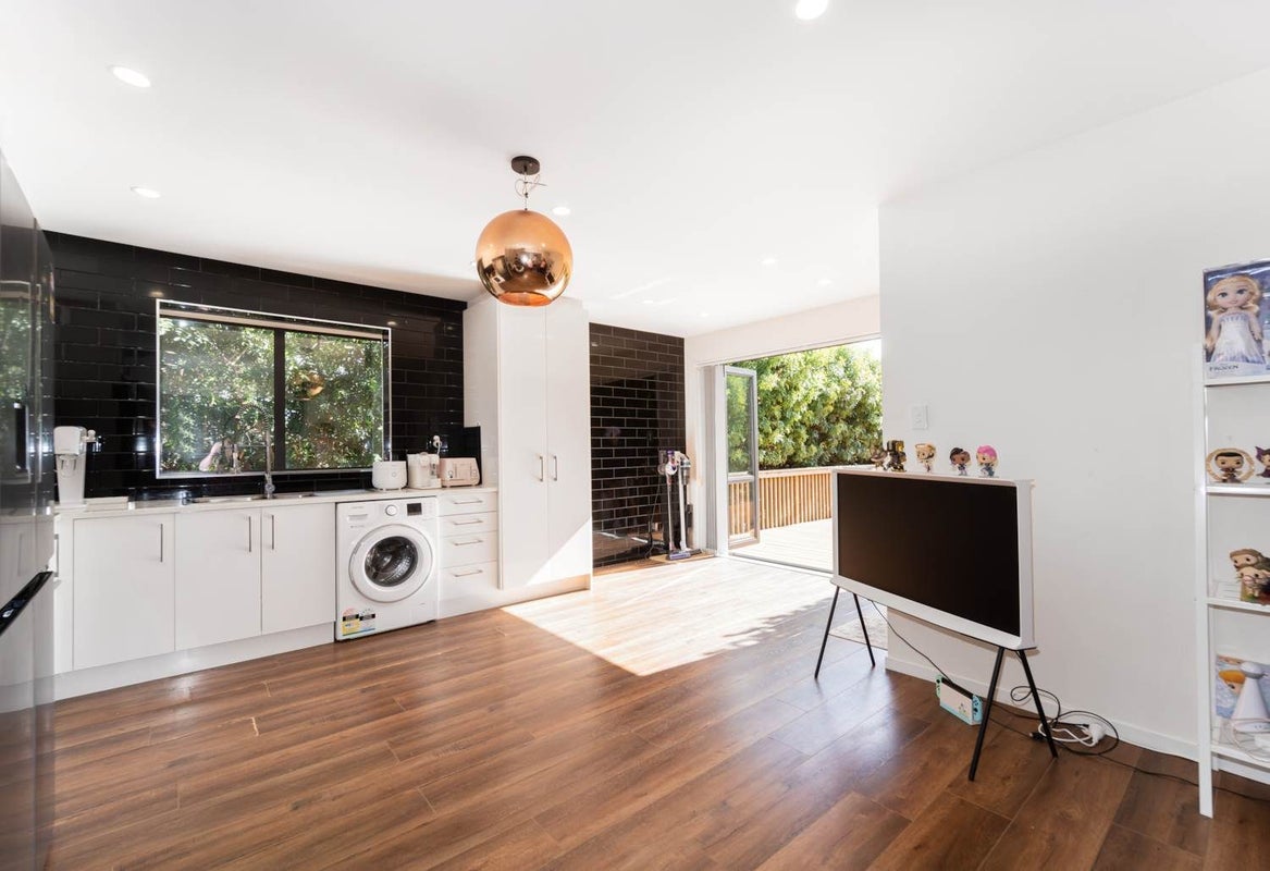 15 Meteor Place, Schnapper Rock, Auckland - Carousel 2