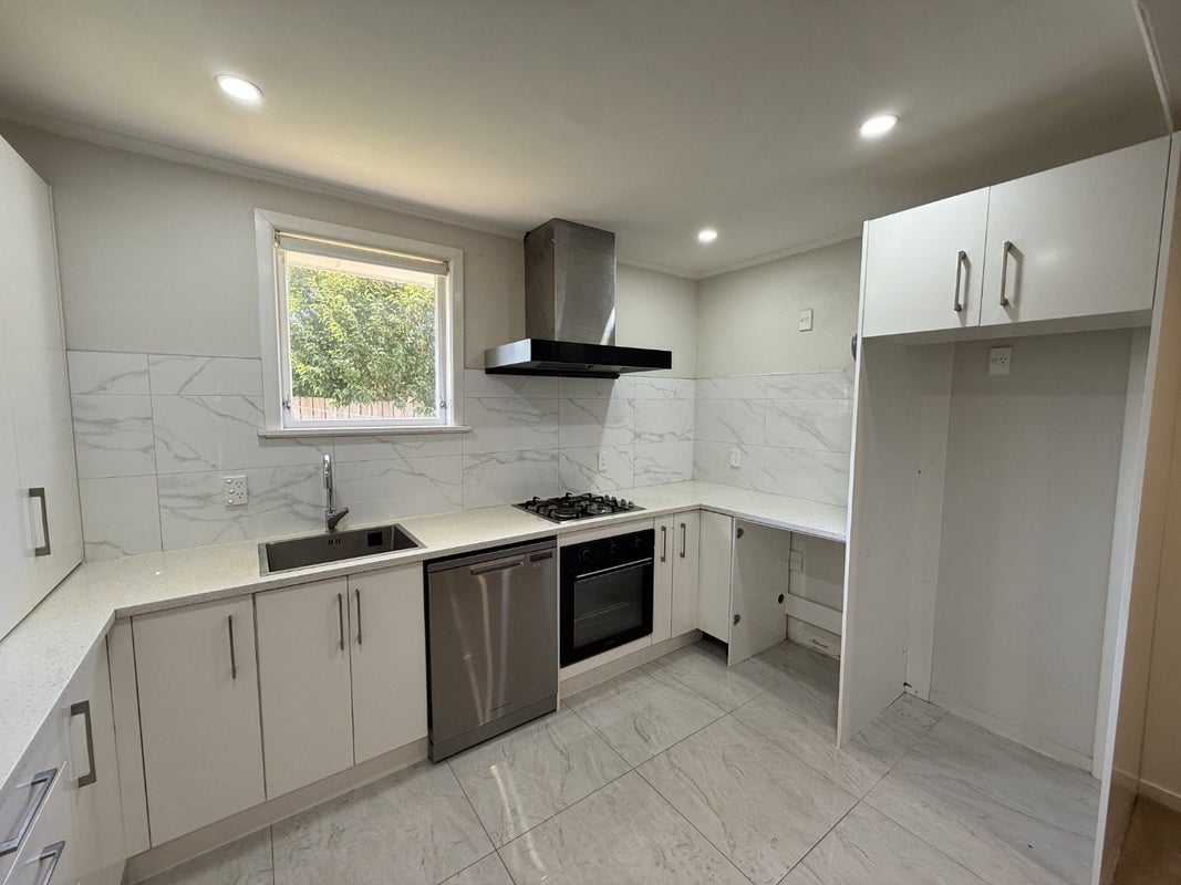 3/142A Great South Road, Manurewa, Auckland - Carousel 2