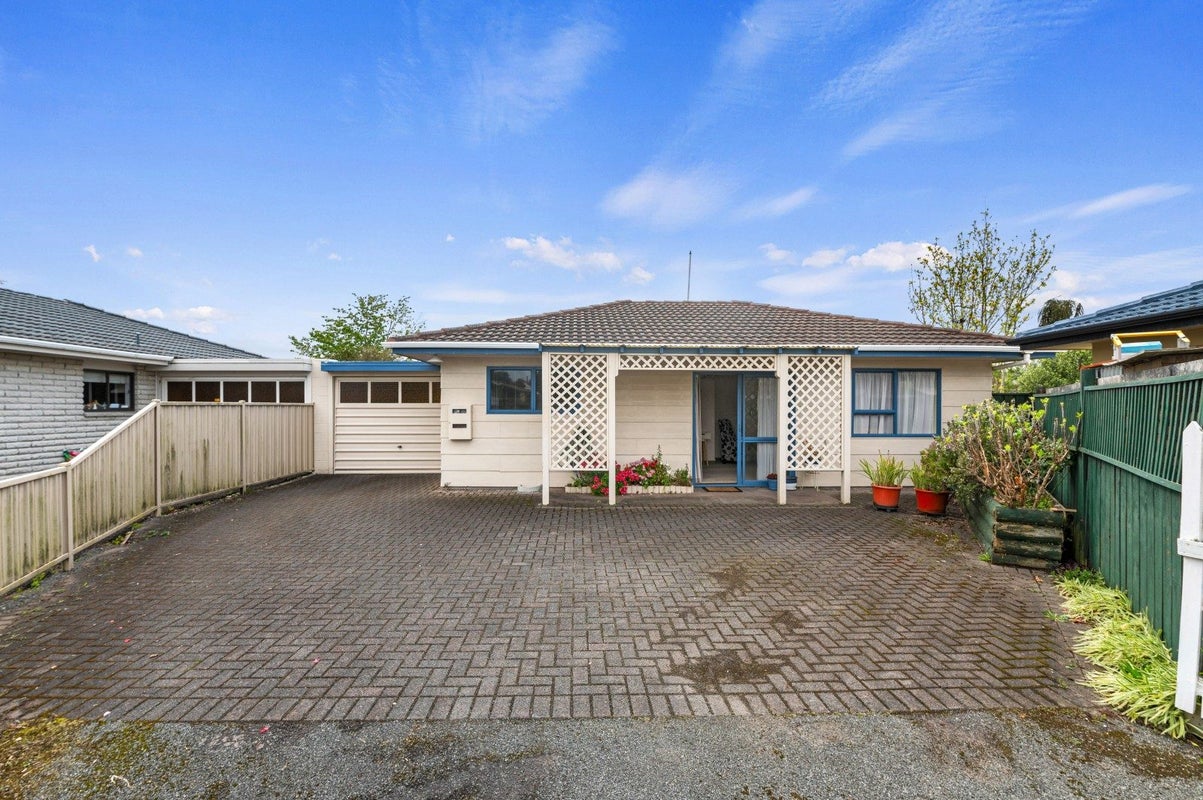23B Larch Street, Victoria, Rotorua - Carousel 18