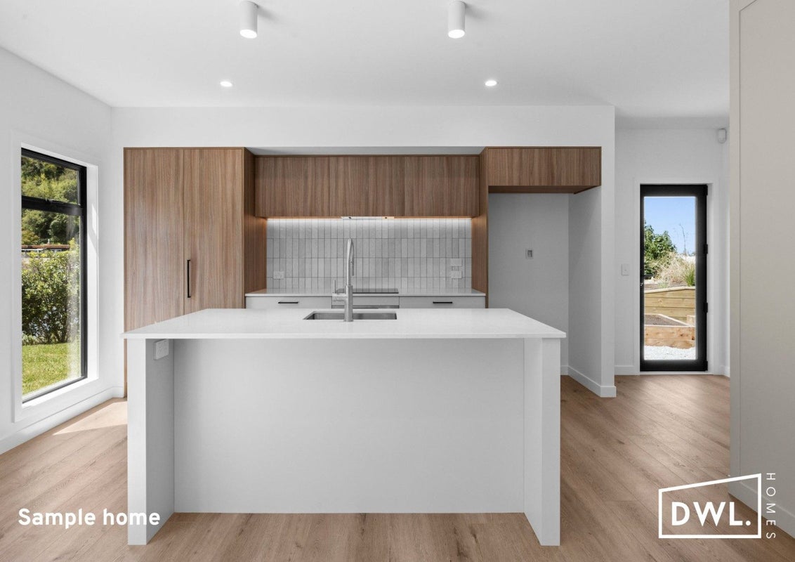 5 Tutira Place, Poraiti, Napier - Carousel 1