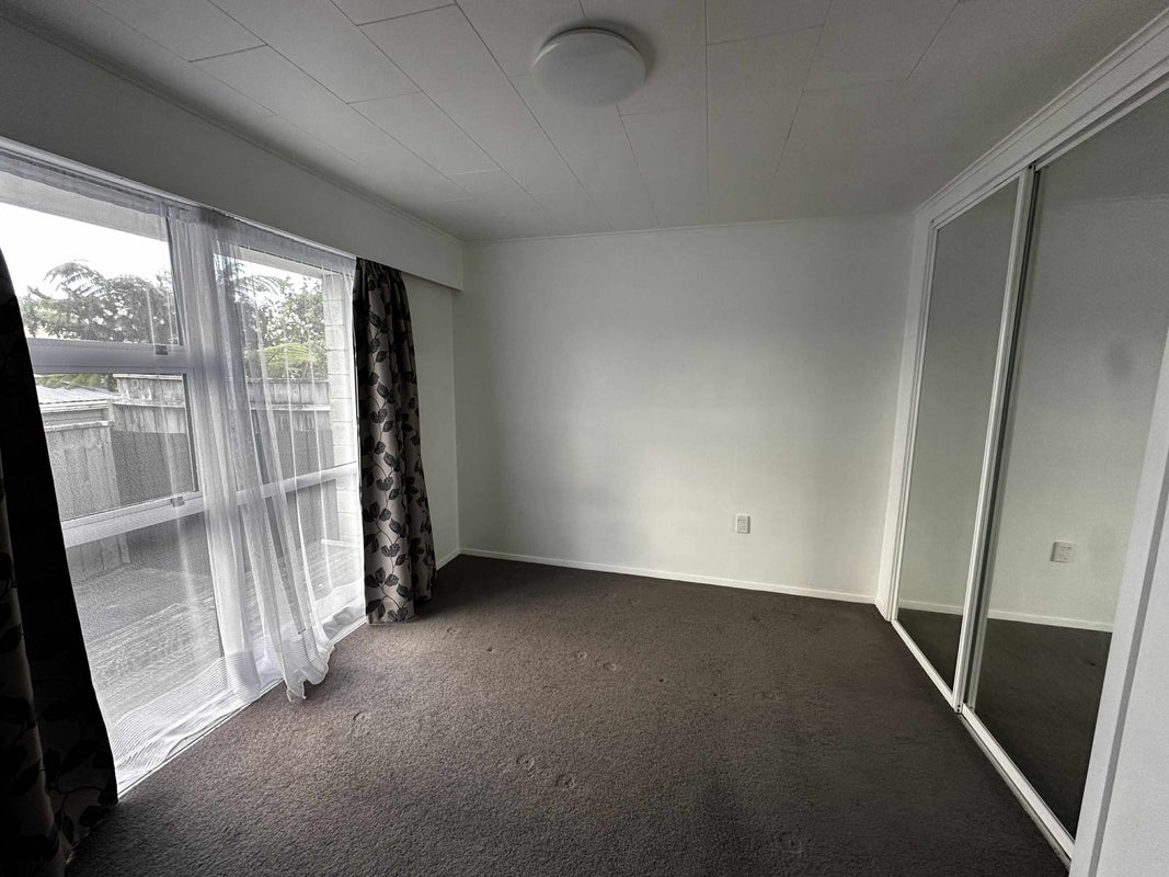 1/15 Puriri Street, Wainuiomata, Lower Hutt - Carousel 14