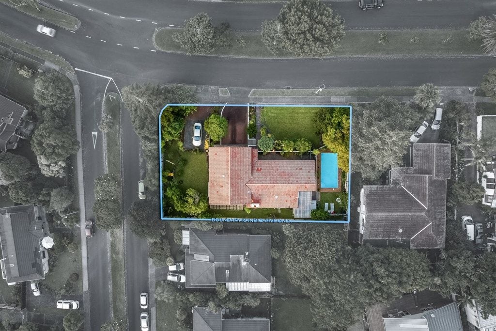 100 Becroft Drive, Forrest Hill, Auckland - Carousel 1