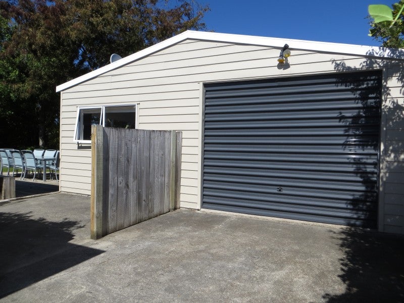 6 Squires Place, Awapuni, Palmerston North - Carousel 19