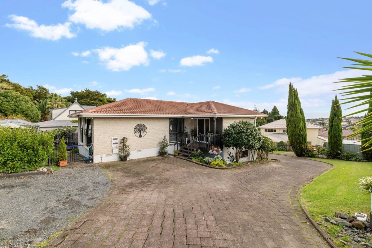 17 Paulownia Place, Totara Heights, Auckland - Carousel 35